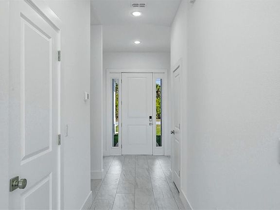 5th image of 187 Sesame Rd E