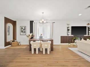 909 Bergen Ave, Linden, NJ 07036