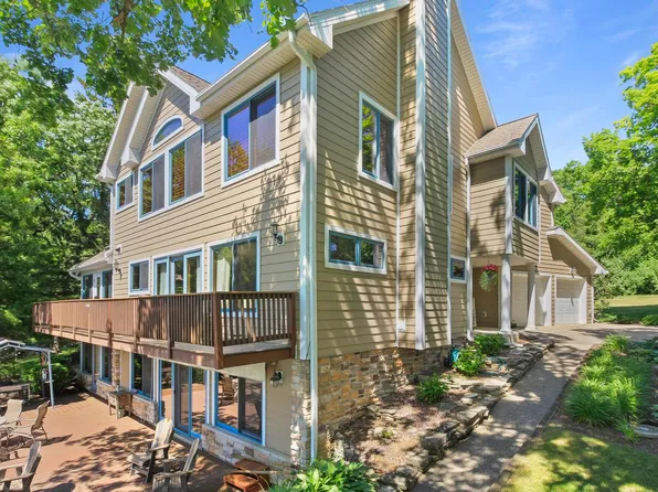 W5320 Pebble Beach DRIVE, Elkhorn, WI 53121