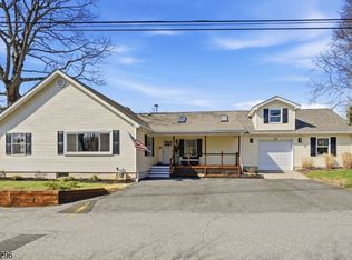 12 Canfield St, Hopatcong Boro, NJ 07874