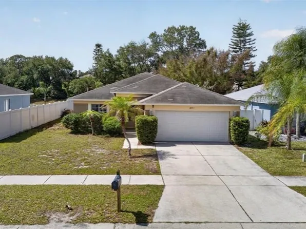 12015 Cedarfield Dr, Riverview, FL 33579