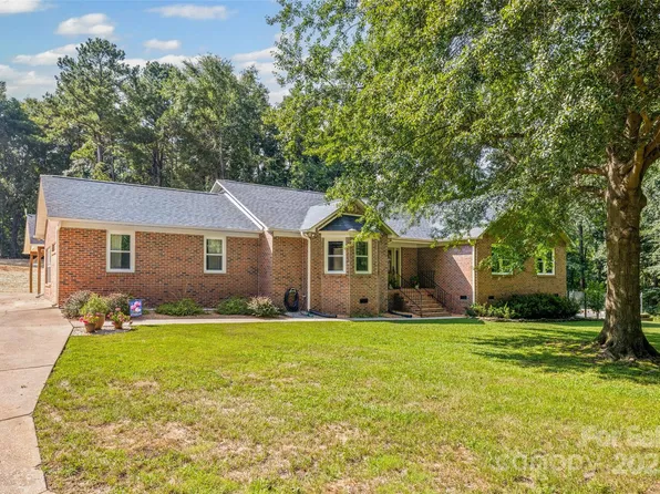 229 Campsite Rd, Rock Hill, SC 29732