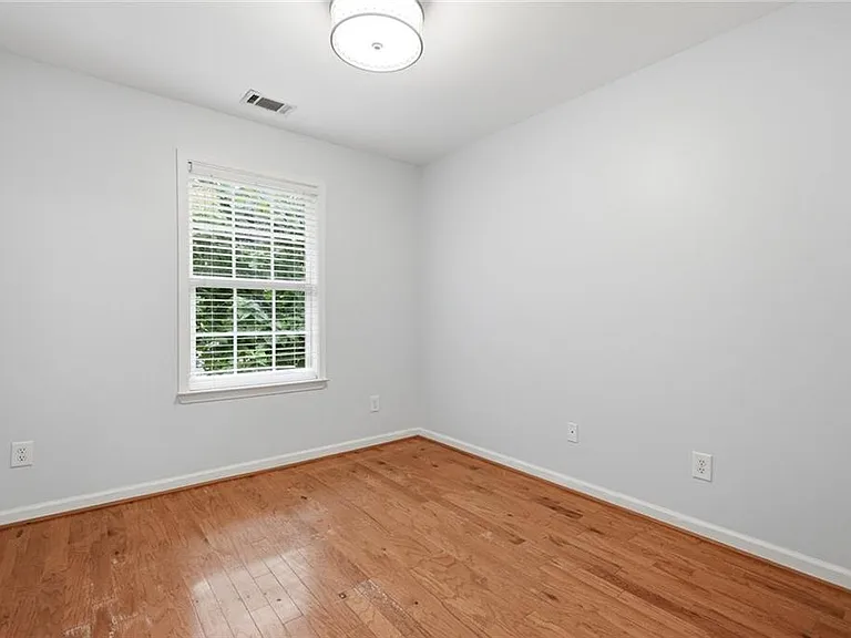 2922 Ashlyn Pointe Dr — Photo 18