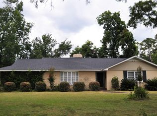 109 W Henderson St, Ocilla, GA 31774