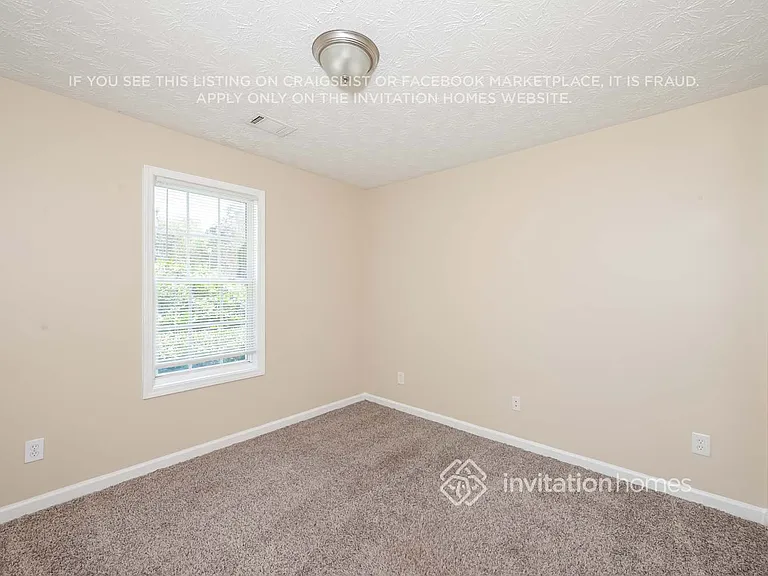 2990 Lenora Springs Dr — Photo 12