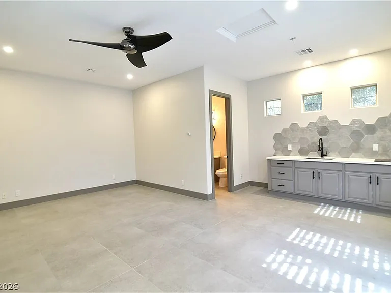 10152 Hailey Lynne Rd — Photo 43