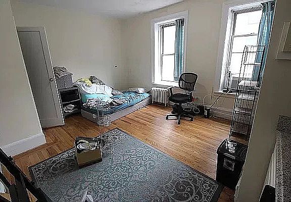 2nd image of 929 W End Ave #1