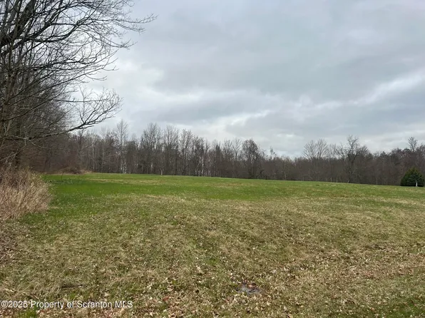 107 Sr, Dalton, PA 18414