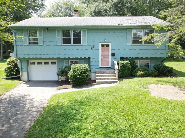 35 Corey Lane, East Lyme, CT 06357