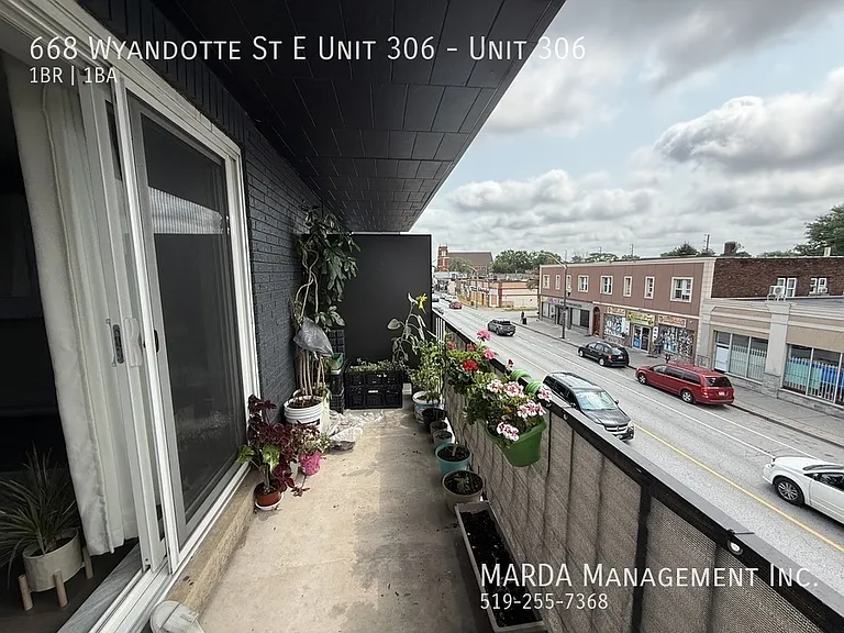 668 Wyandotte St E #306 — Photo 24