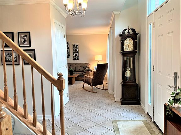 4th image of 8387 Brownsboro Pl