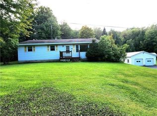 10162 Llewellyn Rd, Remsen, NY 13438