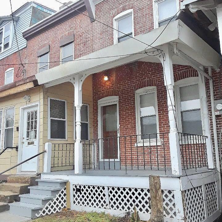 1st image of 207 N Connell St