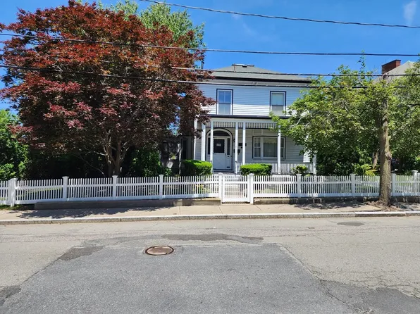 46 Chestnut St, Waltham, MA 02453