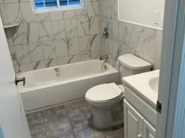 (undisclosed Address), Bronx, NY 10472