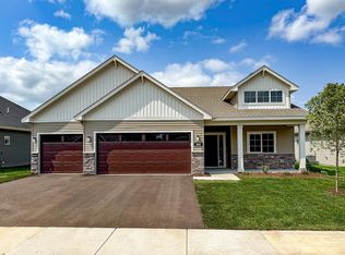 360 Emmy Ln, Hanover, MN 55341