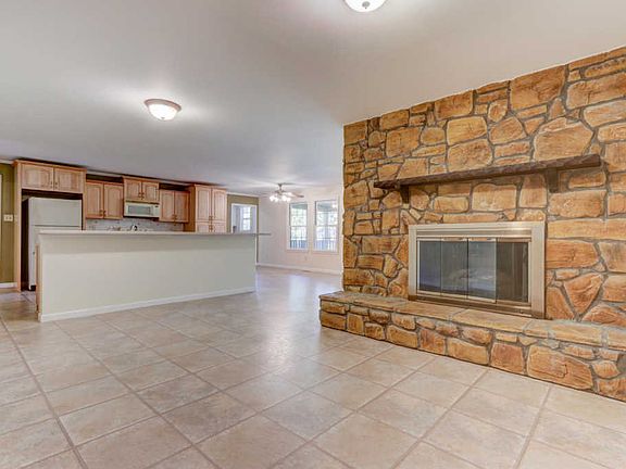 3rd image of 10513 Plum Creek Dr