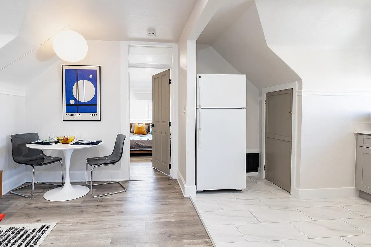1 bed, 650 sqft, $1,595 — Photo 3