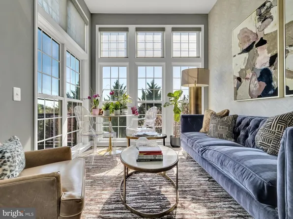 3310 Theodore R Hagans Dr NE, Washington, DC 20018