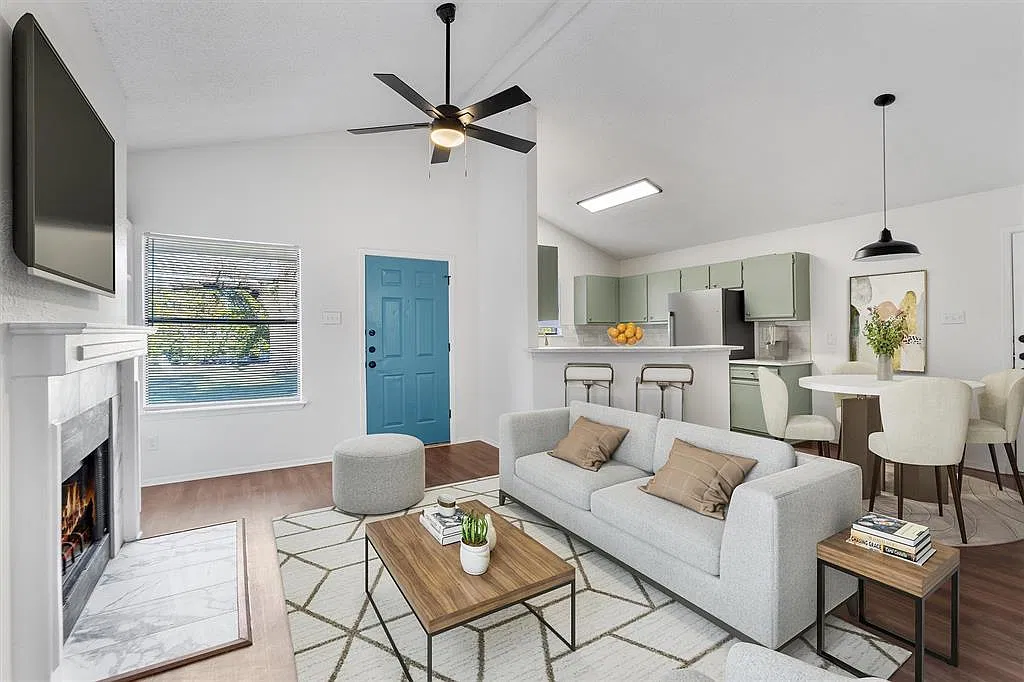 2 bed, 2.0 bath, 1018 sqft, $1,650 — Photo 3