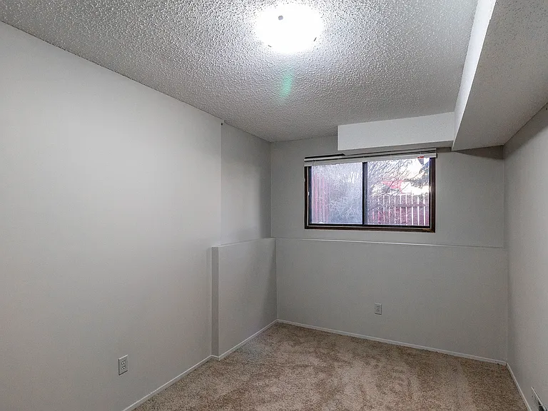 1415 43rd St SE #1 — Photo 9
