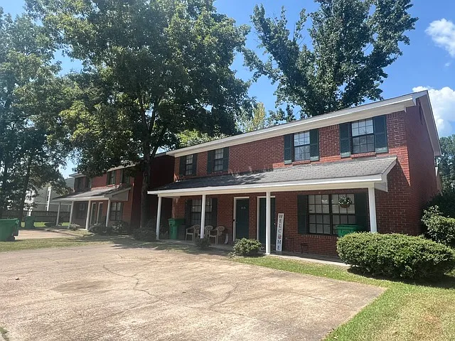 3111 Sierra Ct