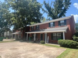 3111 Sierra Ct, Columbus, MS 39705