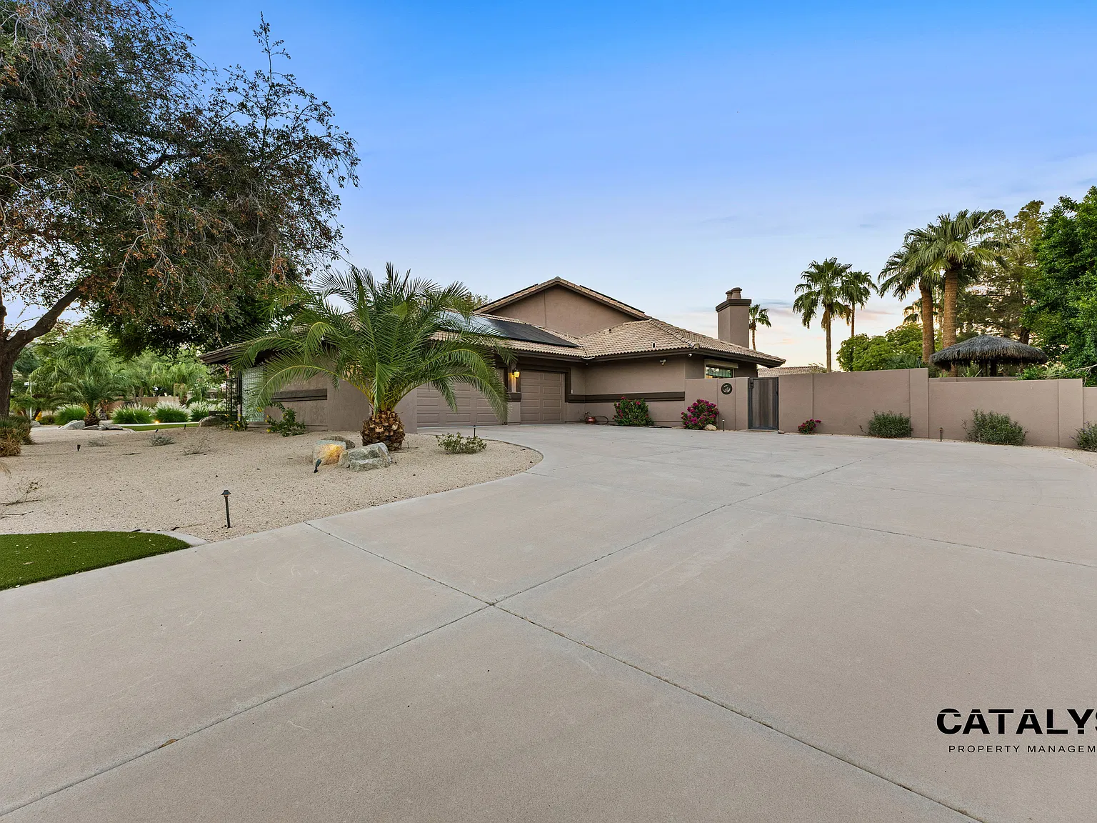 6 bed, 5.5 bath, 5623 sqft, $8,000 — Photo 3