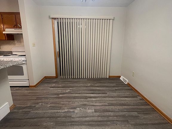 4th image of 1615 W 44th St