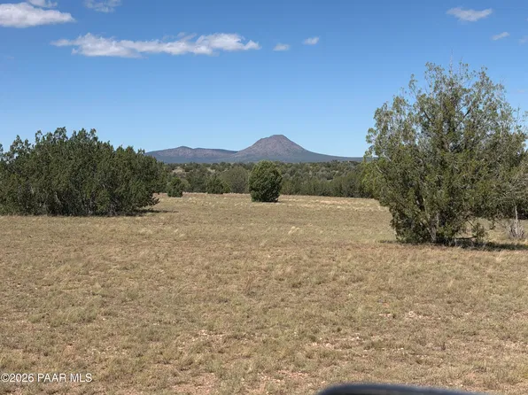 79 S West Friendship Rd, Ash Fork, AZ 86320