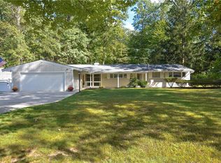 2429 Elmwood Dr, Westlake, OH 44145