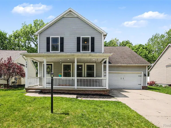 149 Laura Ln, Linden, MI 48451