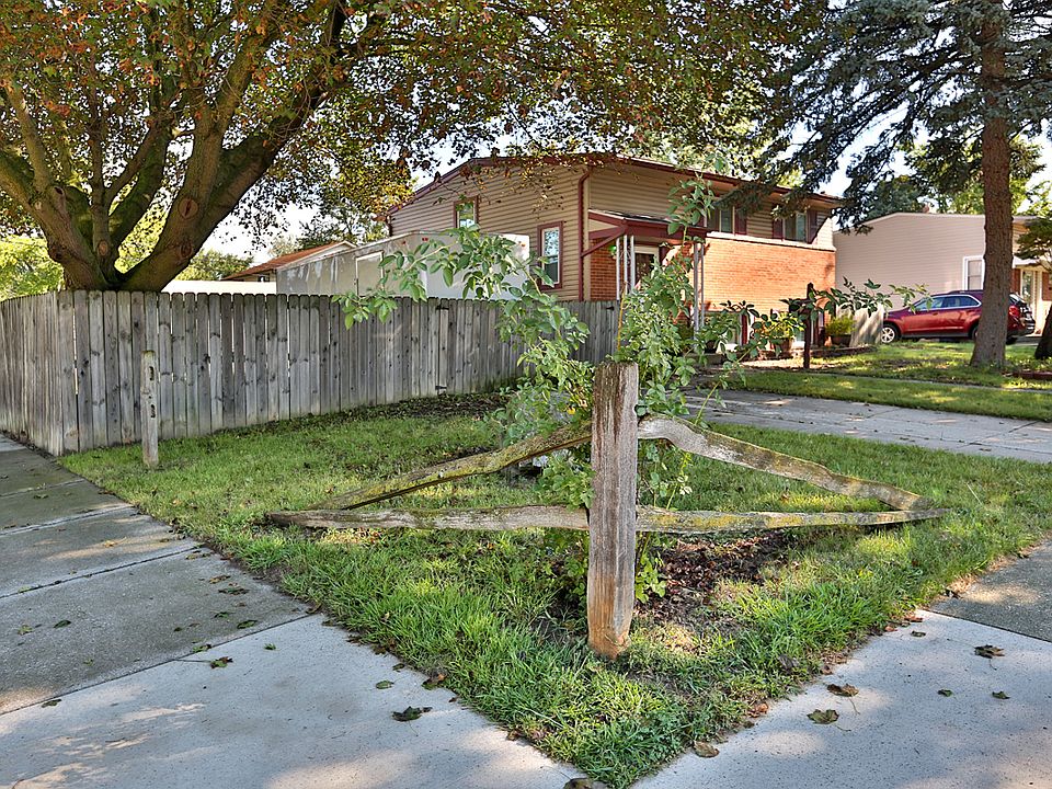 1st image of 22660 Candace Dr