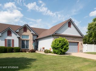 1209 Whitetail Ln, Sandwich, IL 60548
