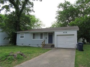 423 S Madison St, Siloam Springs, AR 72761