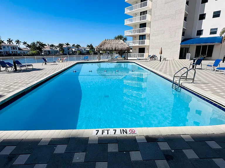 1600 S Ocean Dr #4A — Photo 17