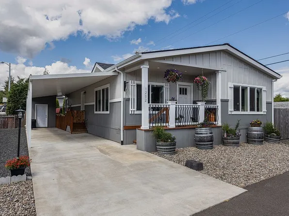 1202 Bridge Loop, Lafayette, OR 97127