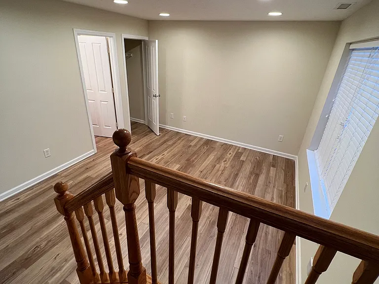 3522 Golden Gate Dr N — Photo 4