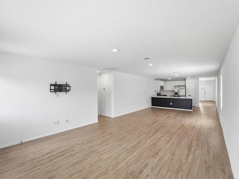 22238 Palladium Dr — Photo 11
