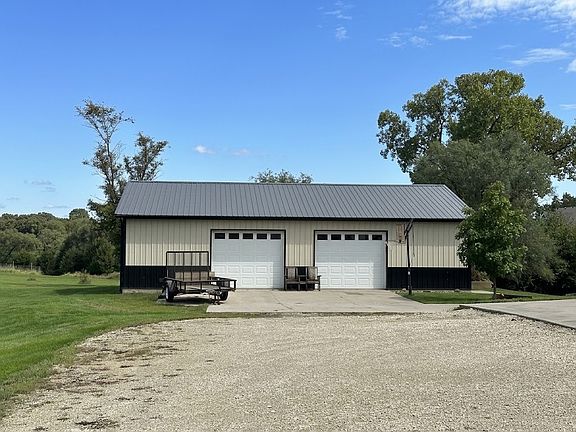 5th image of 2394 Cumming Rd