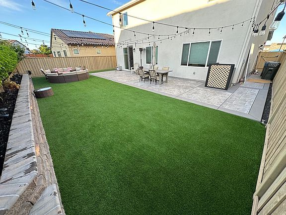 Huge 1,800 sq ft, fully landscaped backyard!