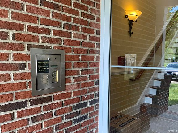 3rd image of 914 Providence Glen Dr #914