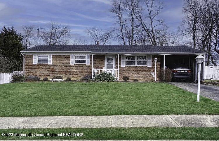 1st image of 12 Patricia Dr