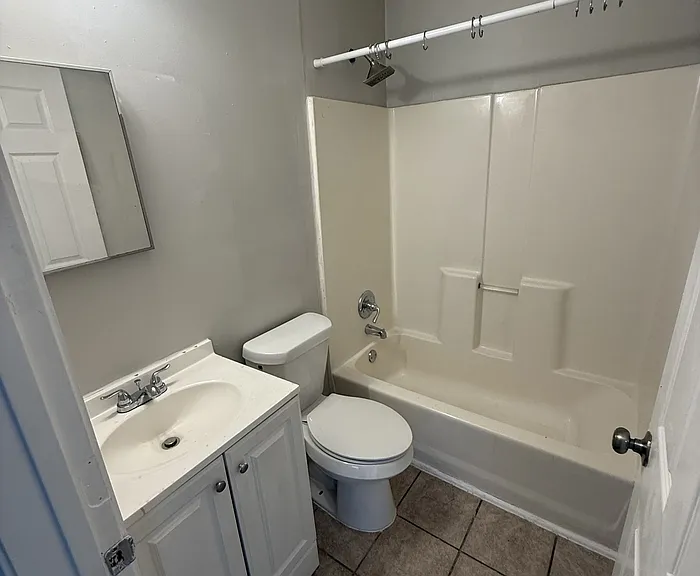 1425 Joseph E Boone Boulevard Northwest D #204 — Photo 3