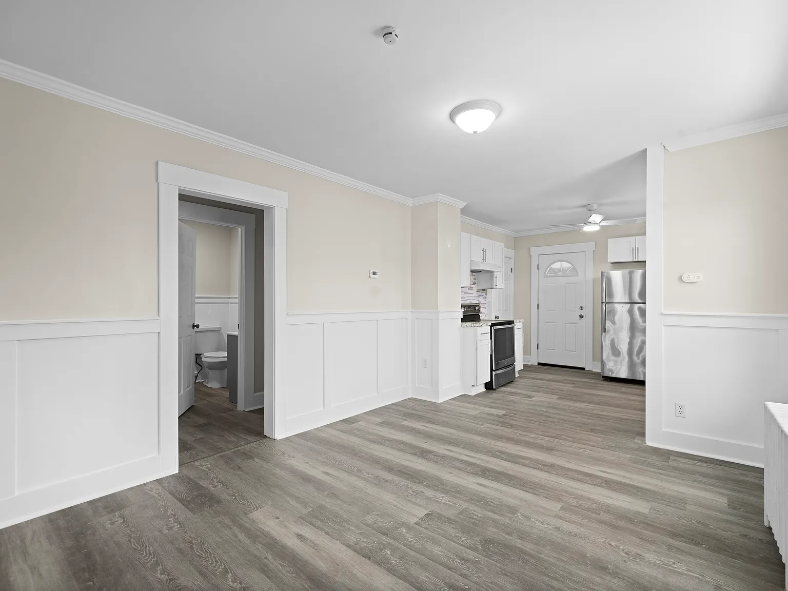 4 bed, 1.5 bath, 1870 sqft, $3,050 — Photo 3