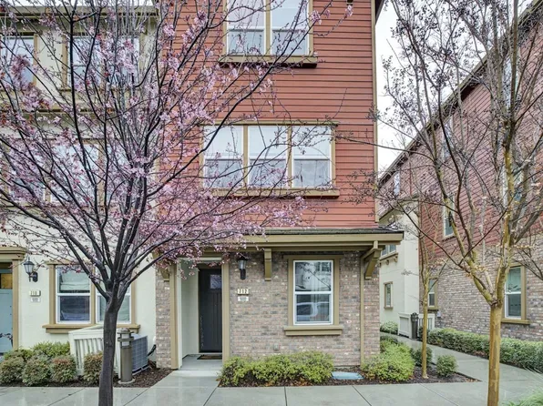 712 Bramble Ter, Sunnyvale, CA 94086