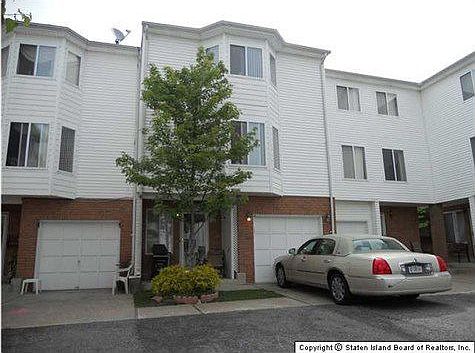 3rd image of 107 Aspen Knolls Way