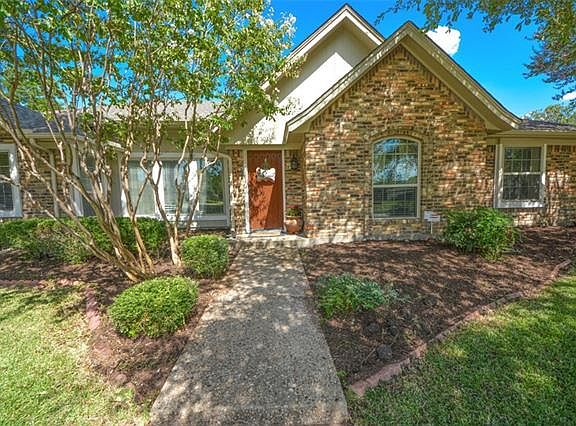 2nd image of 5036 Norfolk Dr