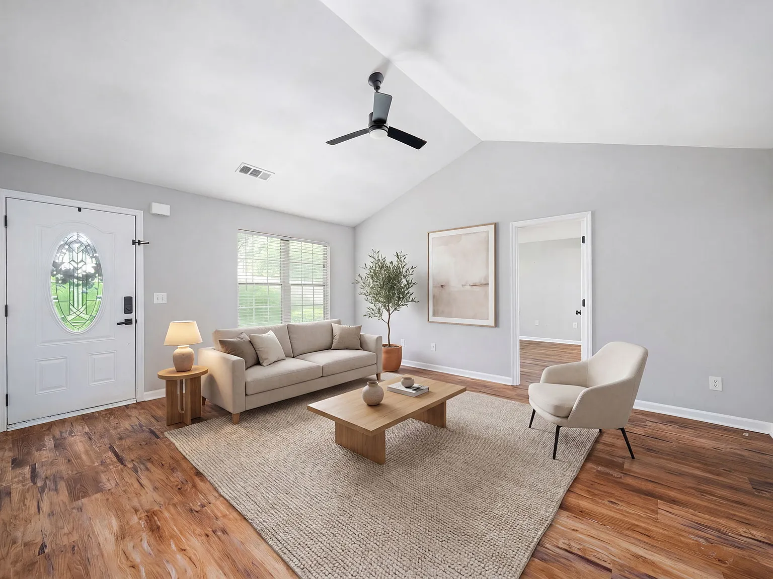 3 bed, 1282 sqft, $2,500 — Photo 4