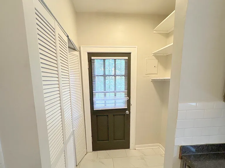 859 Biggs St — Photo 13